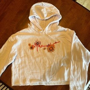 NEW Maroon 5 White Cropped Hoodie Size L from Las Vegas Residence 2023